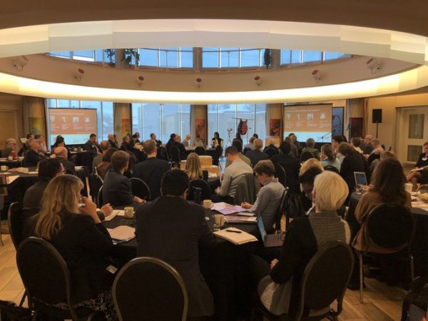 Dz8PdFJVYAAYLdT Responsible Investment Committee